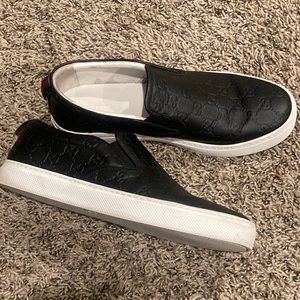Gucci signature slip-on GG embossed // Black and White comfort shoes